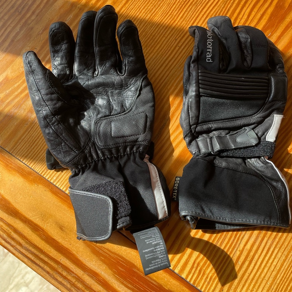 Gortex racing gloves